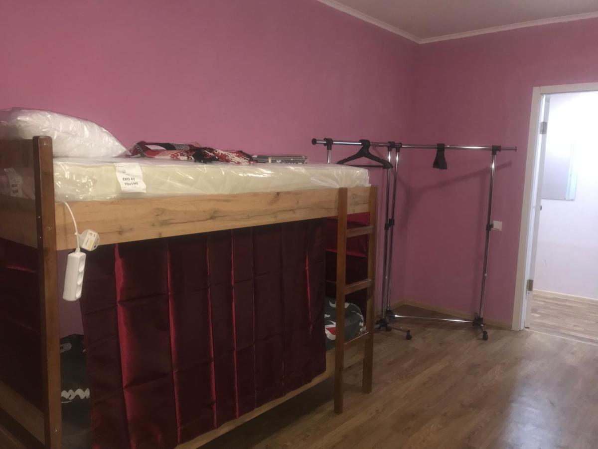 Ararat-Borschagovskaya Hostel เคียฟ ภายนอก รูปภาพ